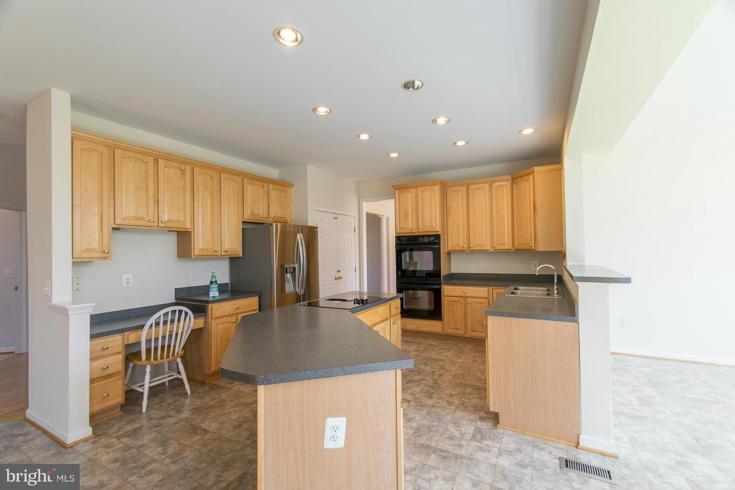 LOCUST HILL - Residential