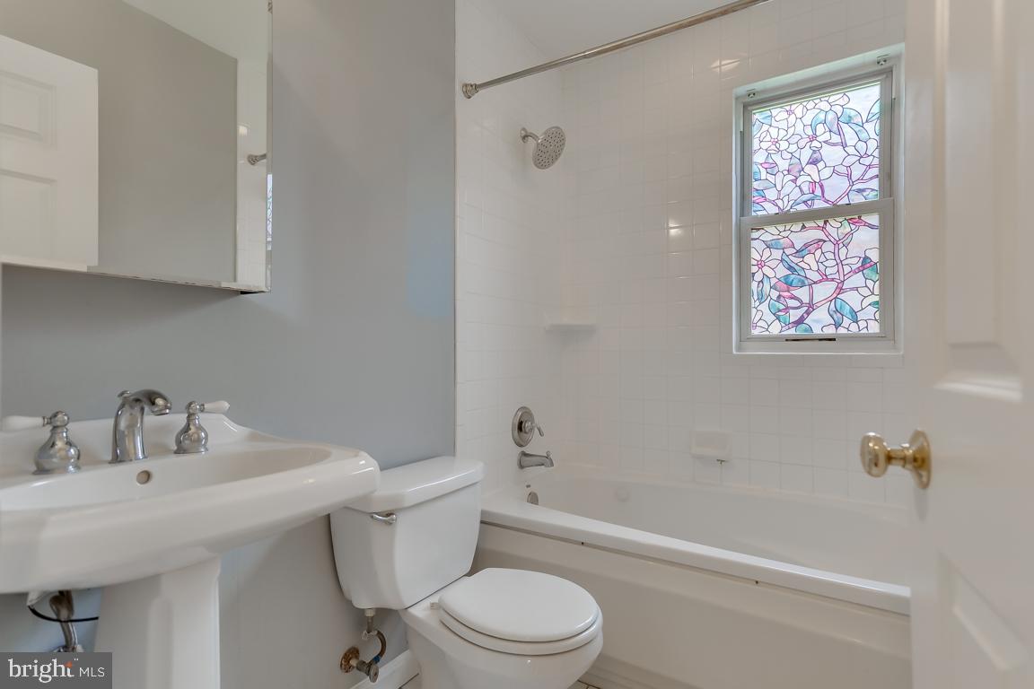 BRANWELL PARK - Residential Lease