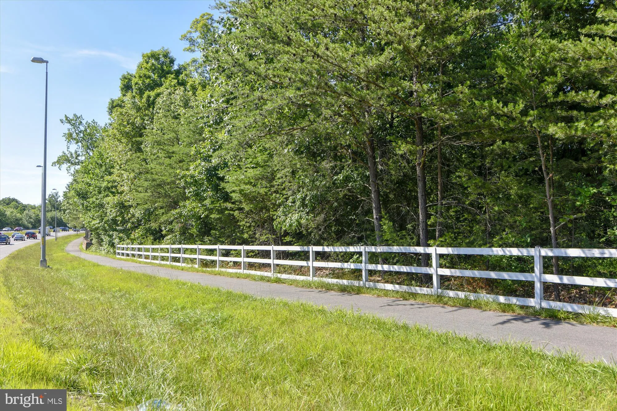 Fairfax, Virginia 22030, United States, 5 Bedrooms Bedrooms, ,5 BathroomsBathrooms,Residential,Contingent,77743