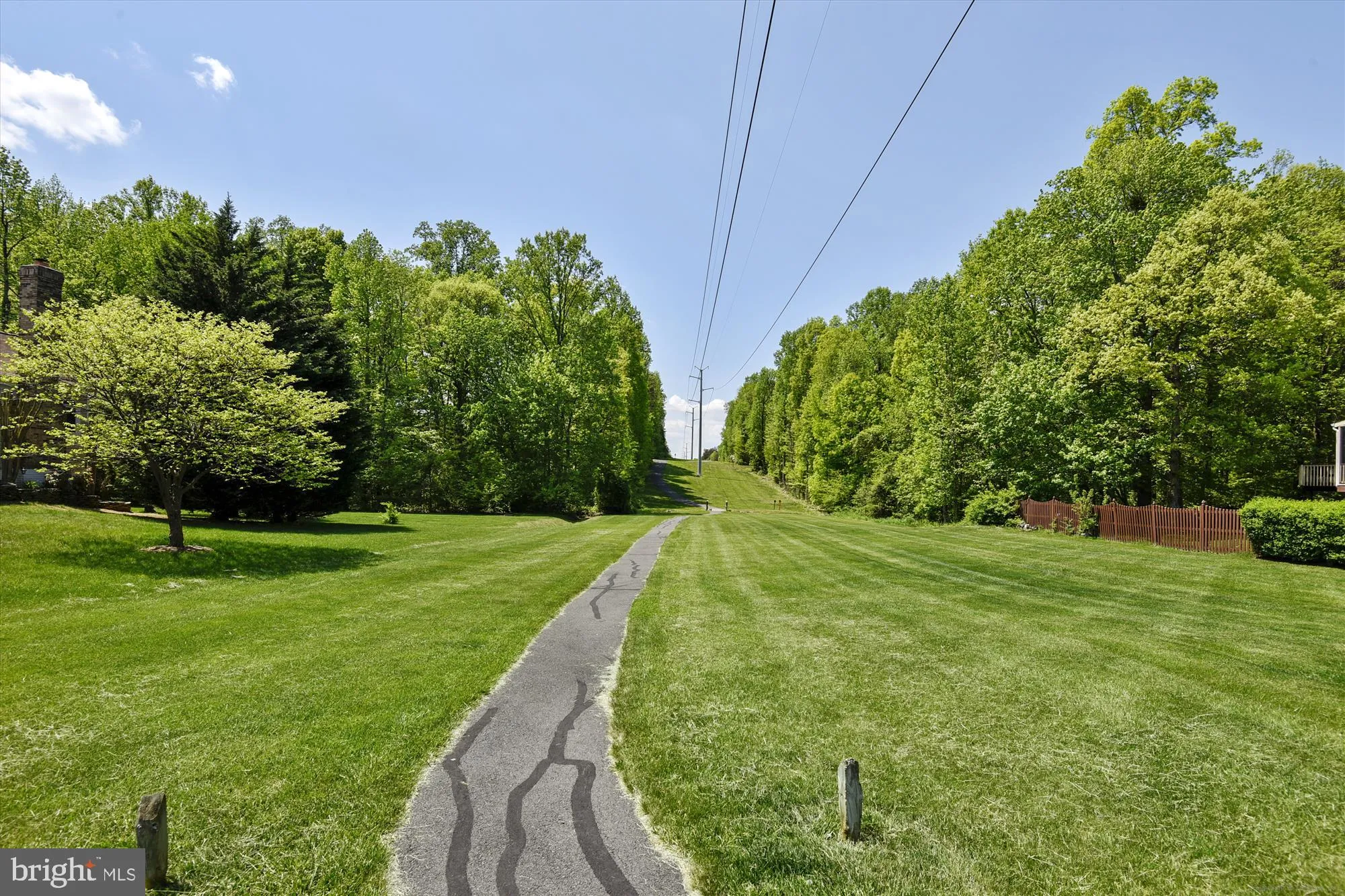 Fairfax, Virginia 22030, United States, 5 Bedrooms Bedrooms, ,5 BathroomsBathrooms,Residential,Contingent,77743