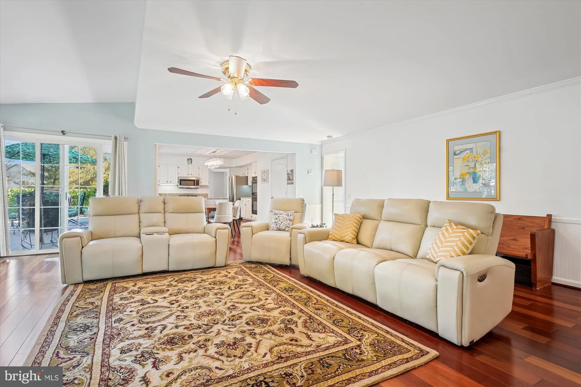 Fairfax, Virginia 22030, United States, 5 Bedrooms Bedrooms, ,5 BathroomsBathrooms,Residential,Contingent,77743