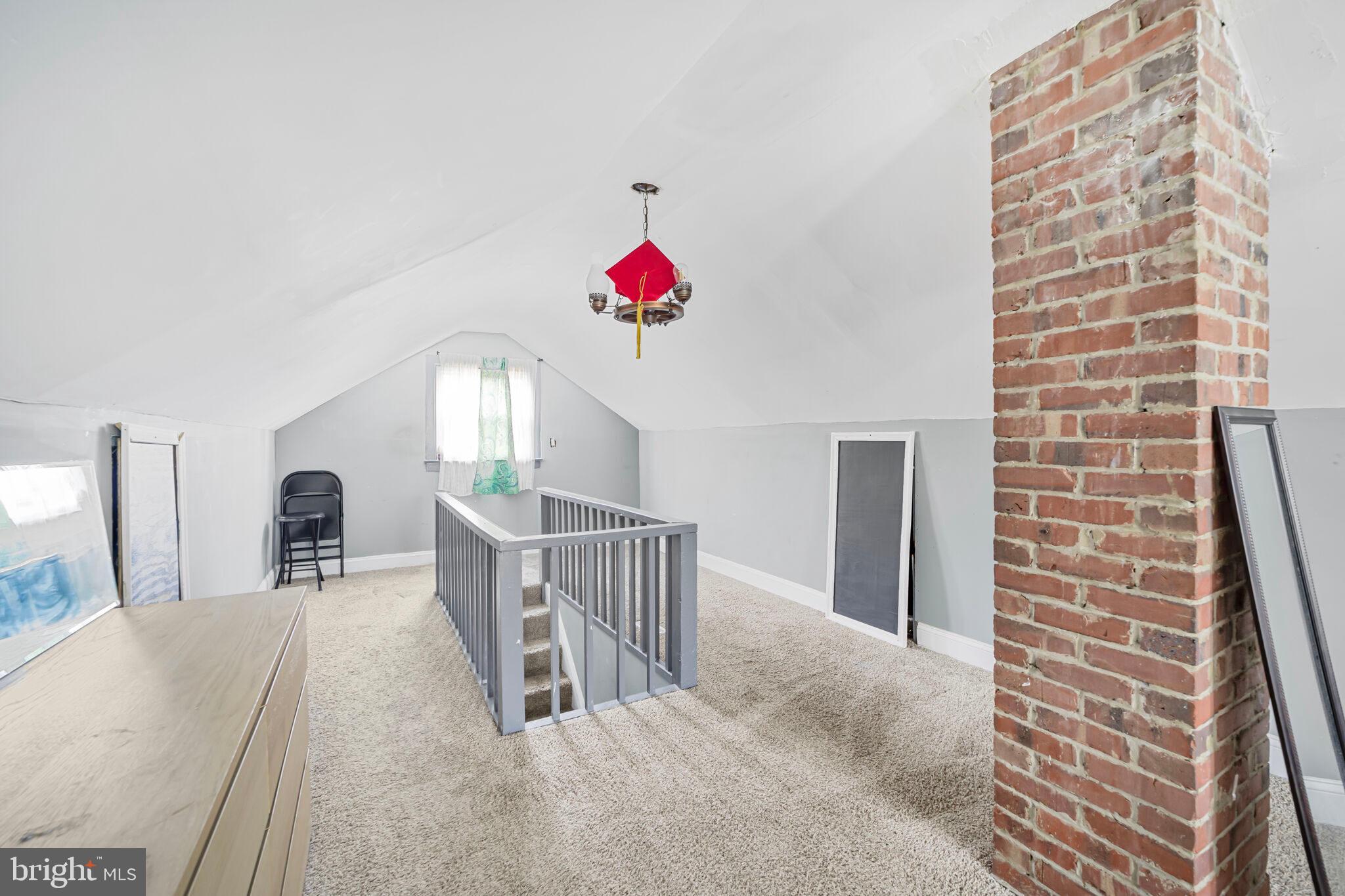 ALBEMARLE SQUARE - Residential