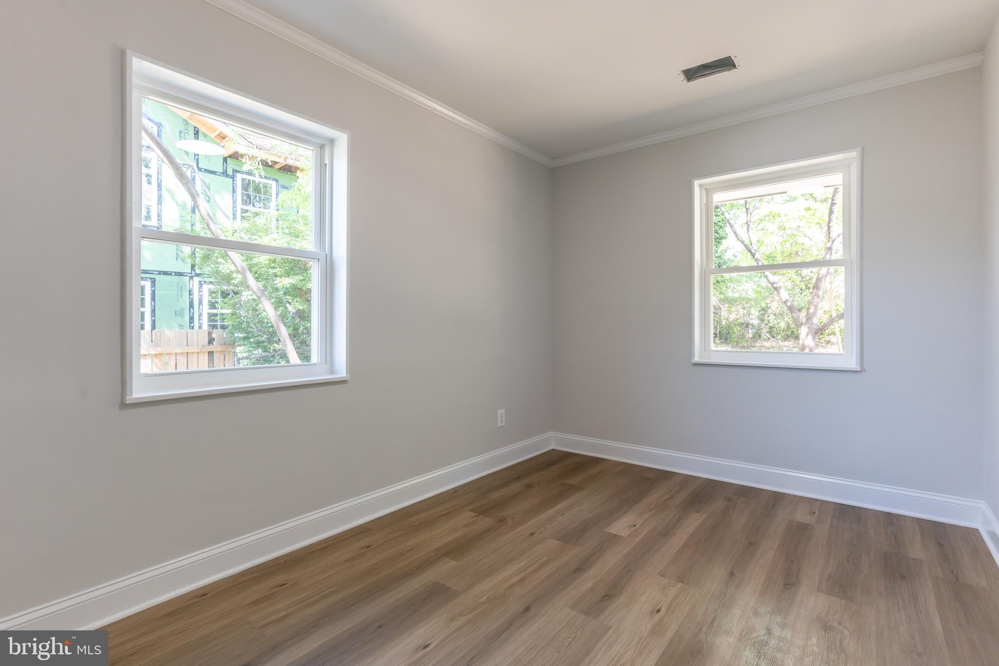 NORTH SPRINGFIELD - Residential