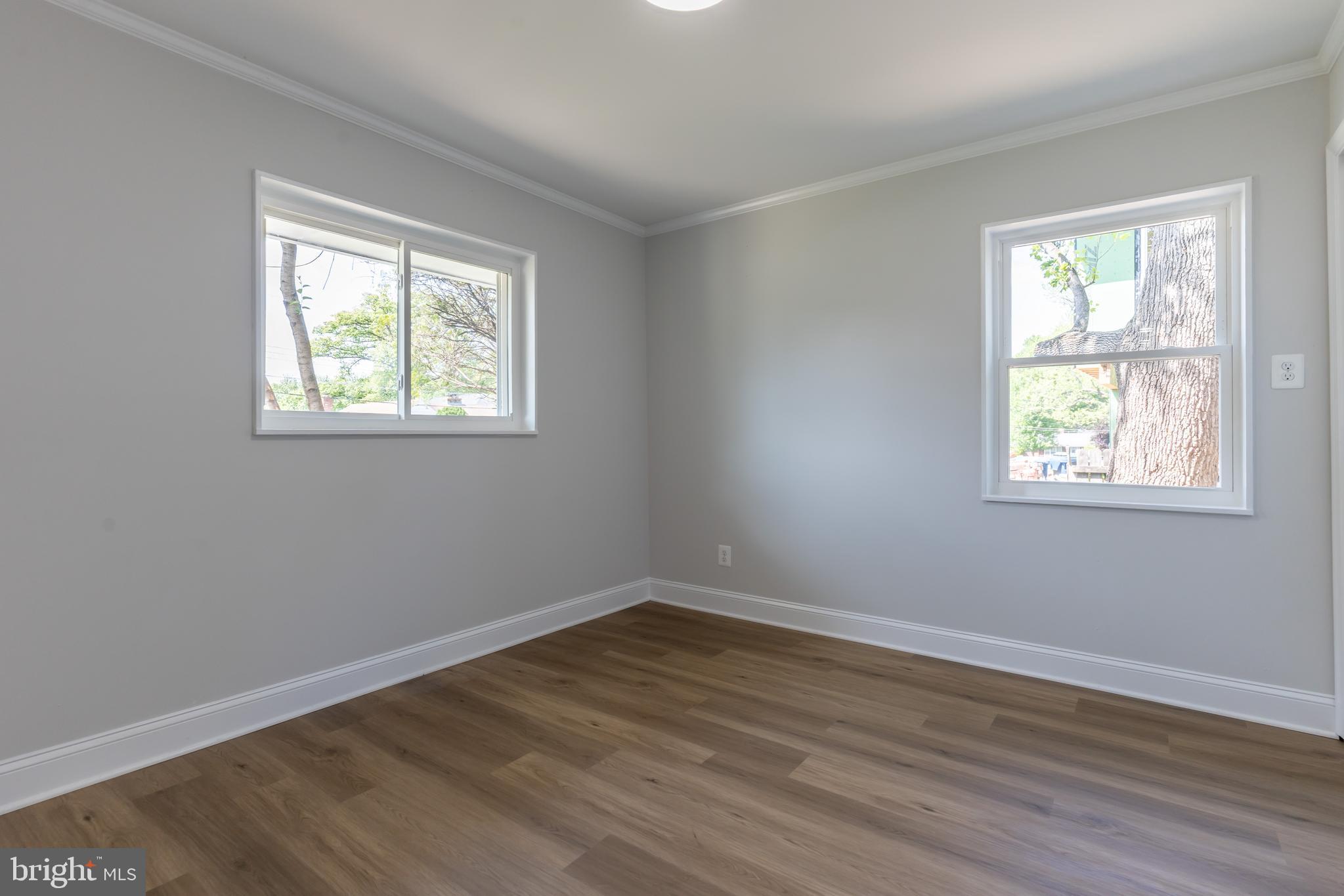 NORTH SPRINGFIELD - Residential