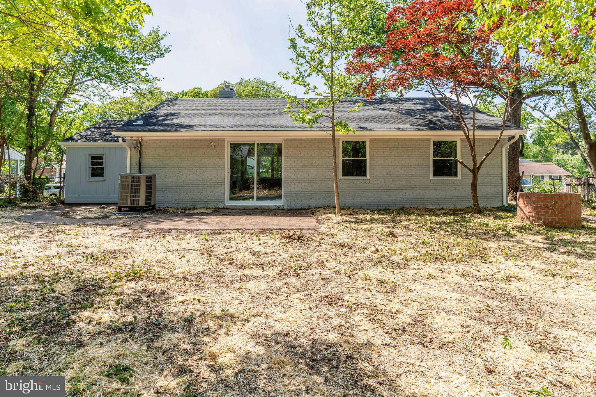 NORTH SPRINGFIELD - Residential