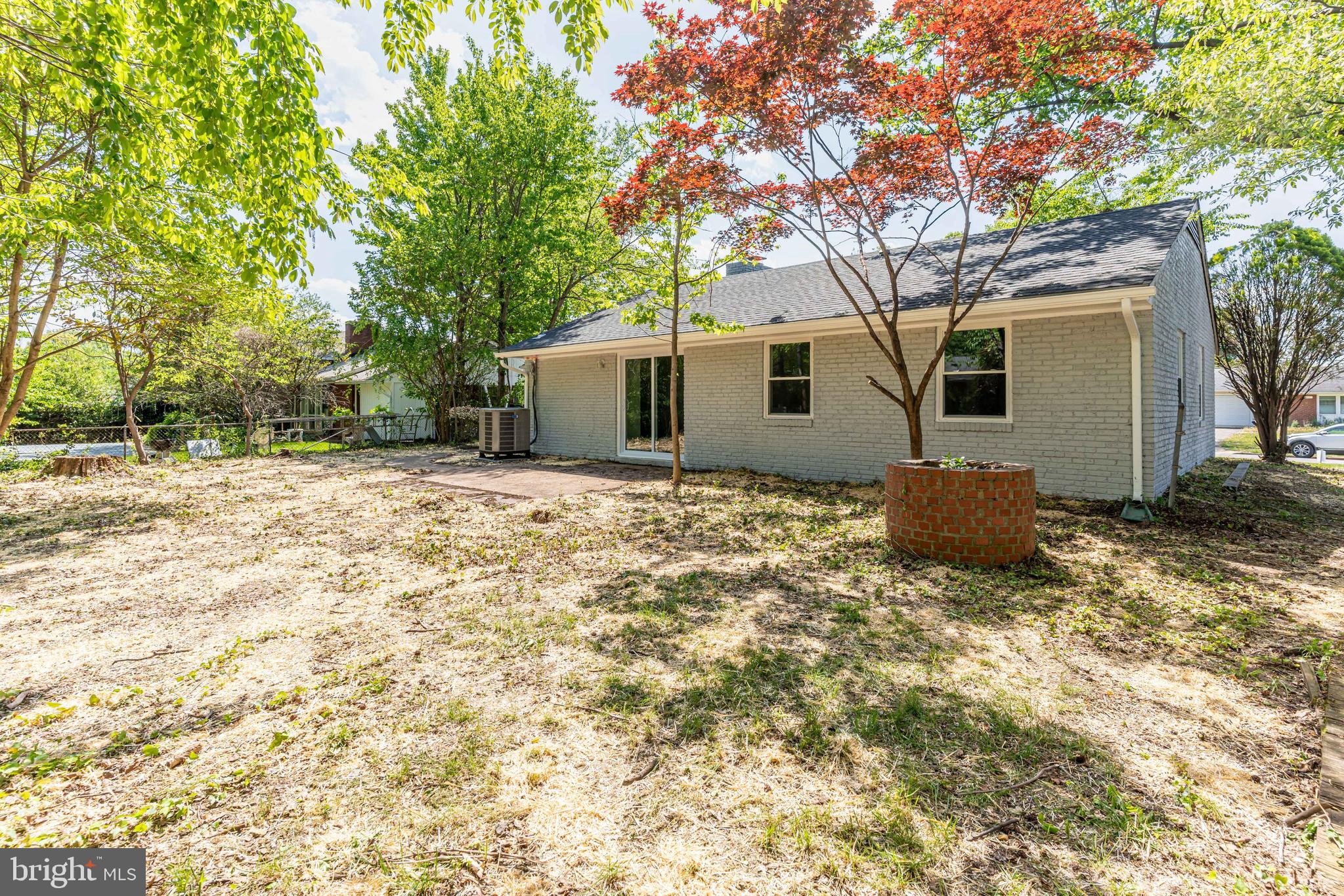 NORTH SPRINGFIELD - Residential