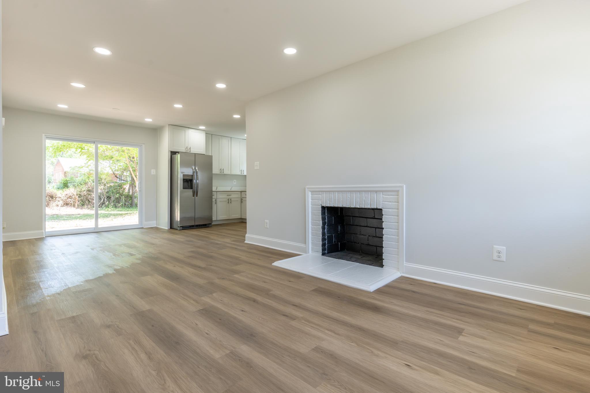 NORTH SPRINGFIELD - Residential