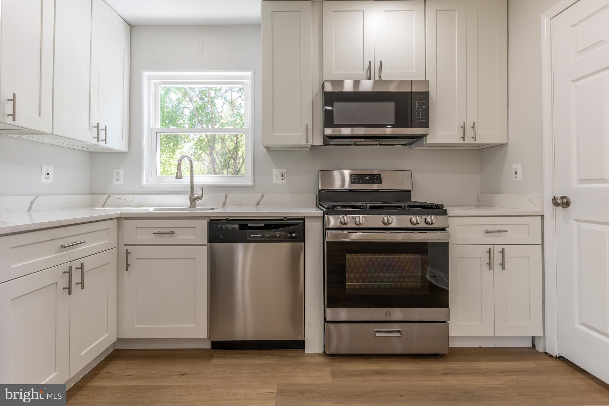 NORTH SPRINGFIELD - Residential