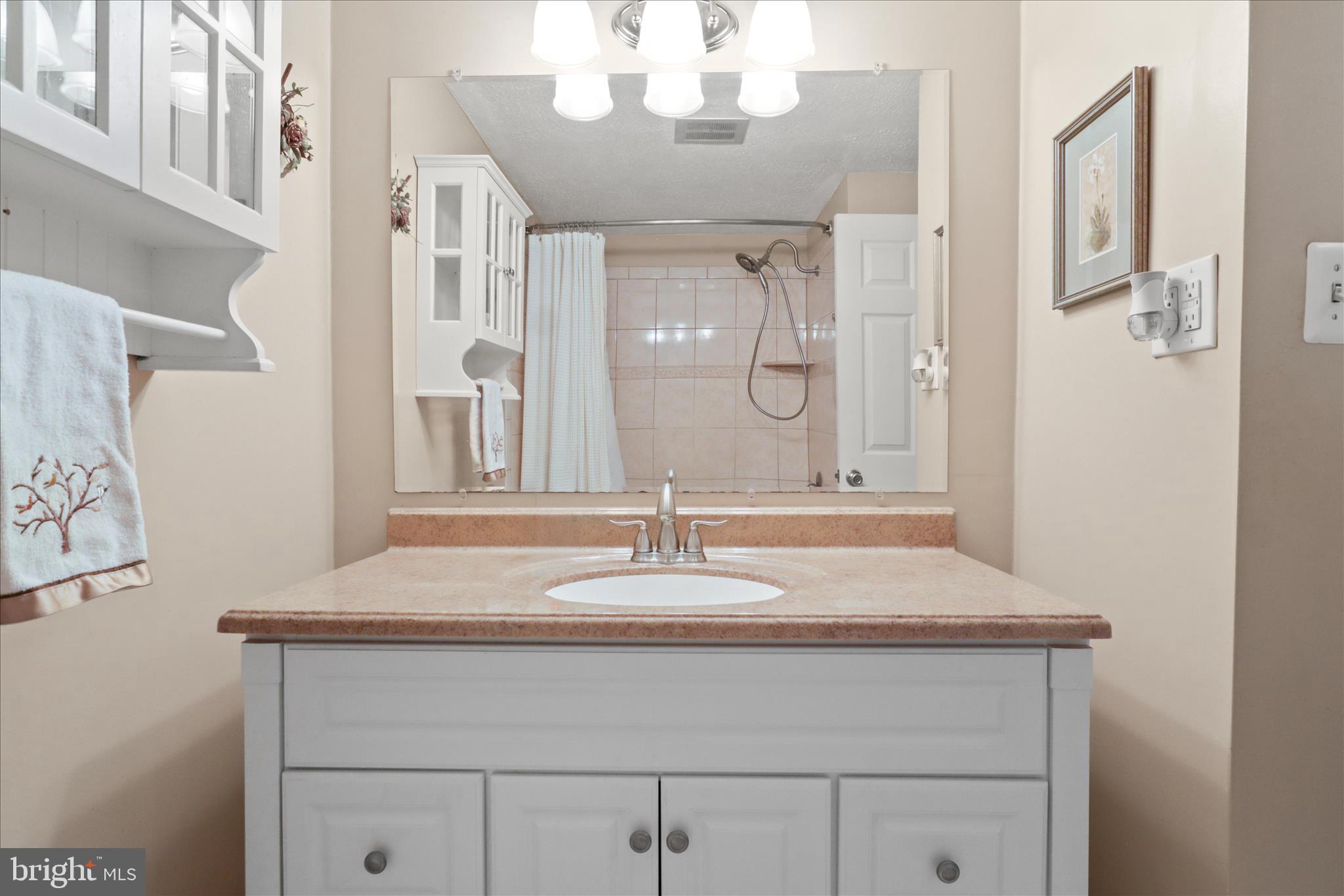 WICKFORD - Residential