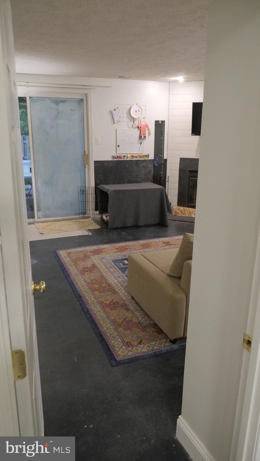 ROCKBURN COMMONS - Residential