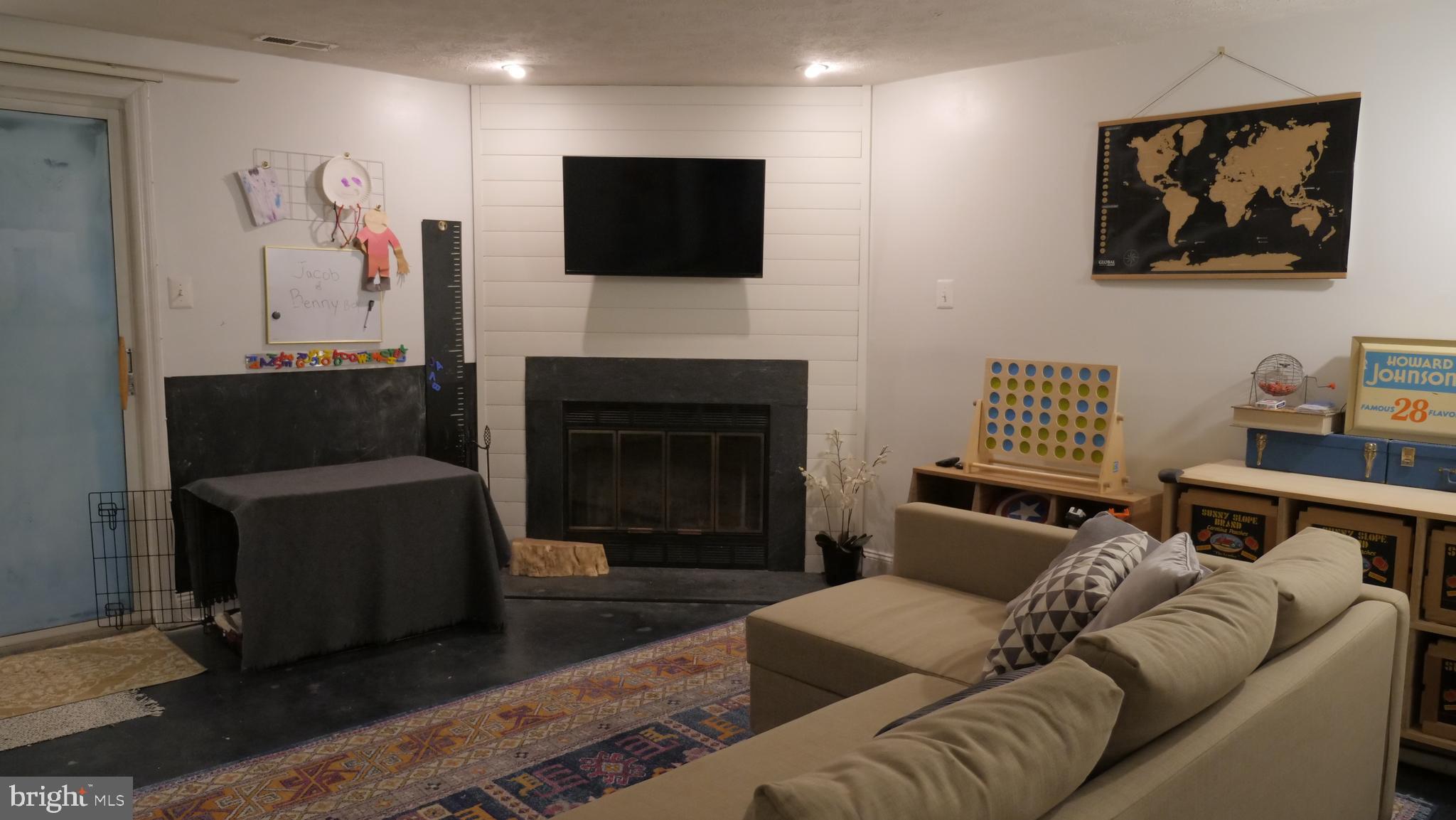 ROCKBURN COMMONS - Residential