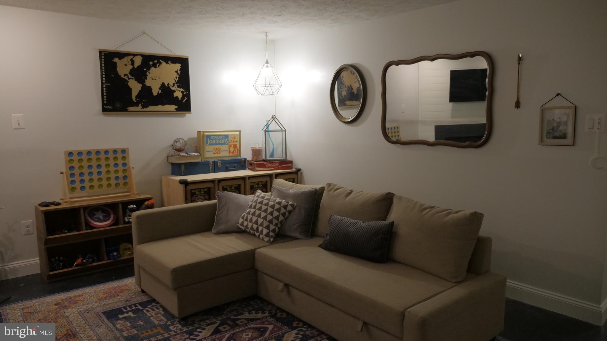 ROCKBURN COMMONS - Residential