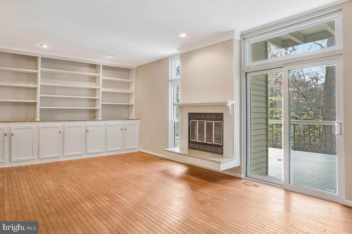 WOODS LANDING - Residential