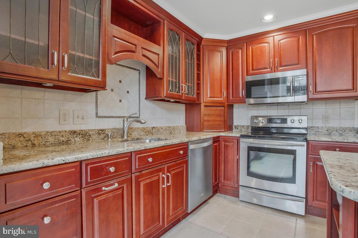 WOODS LANDING - Residential