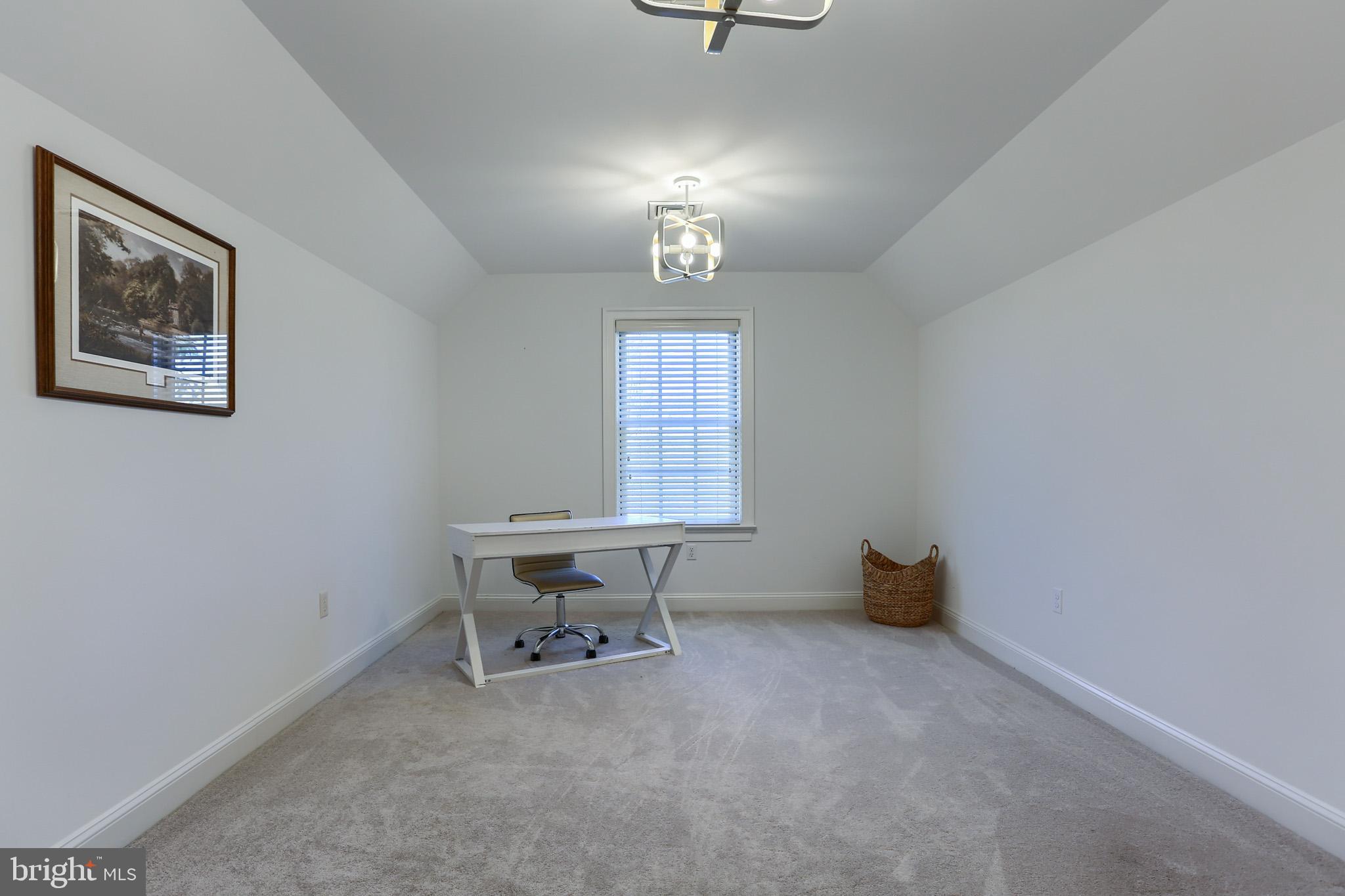 SOUTHRIDGE - Residential