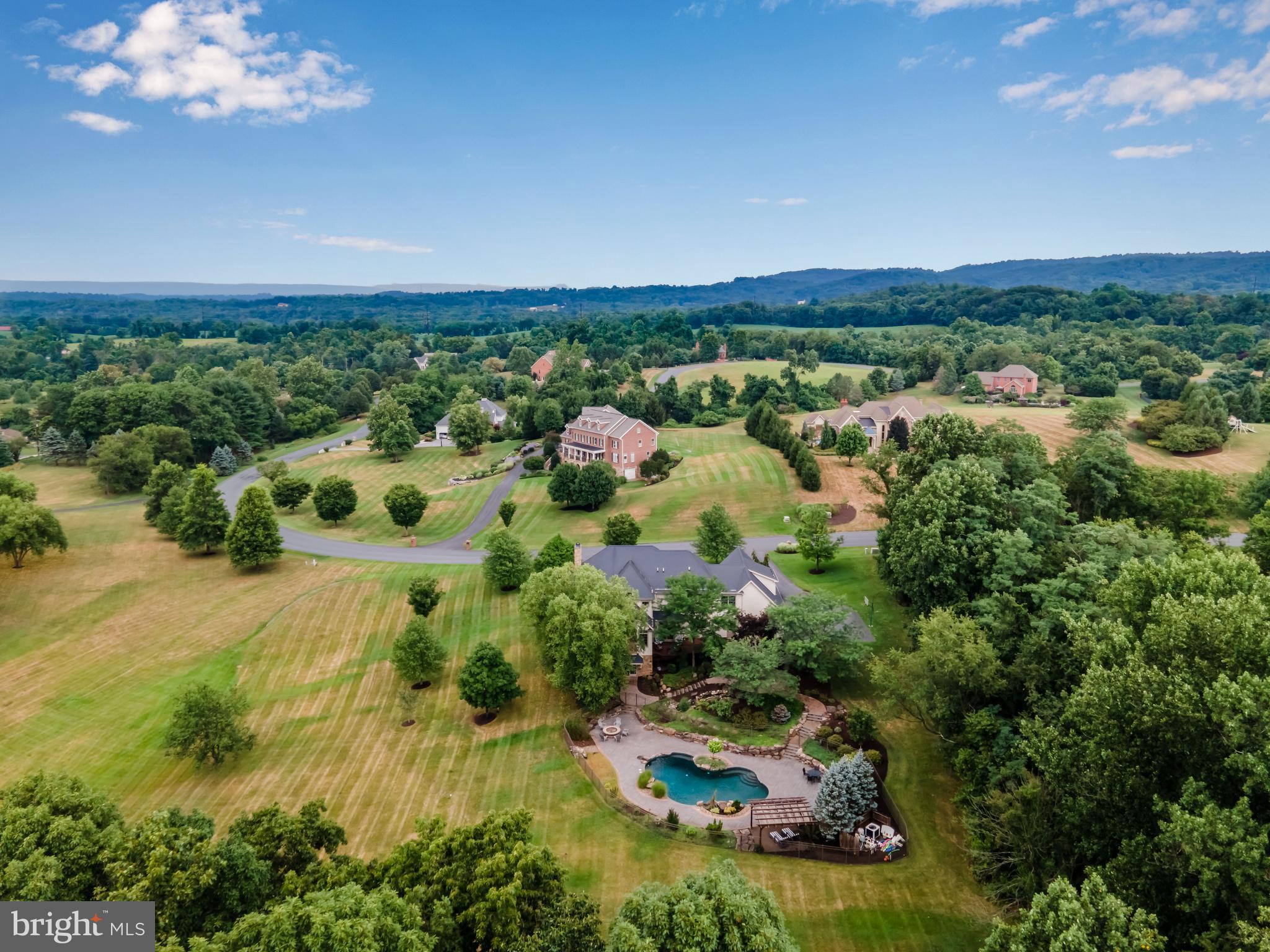 SOUTHRIDGE - Residential