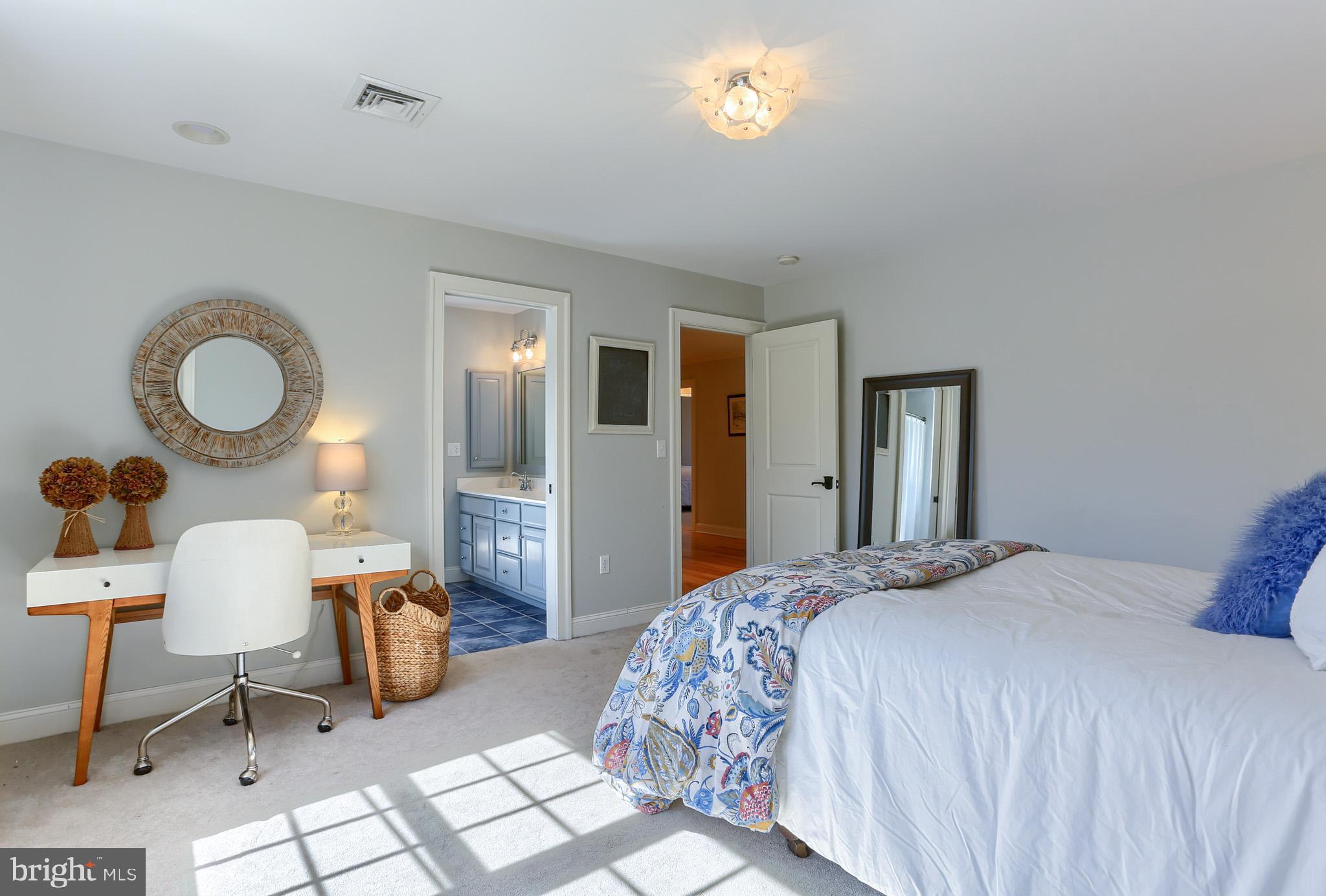 SOUTHRIDGE - Residential