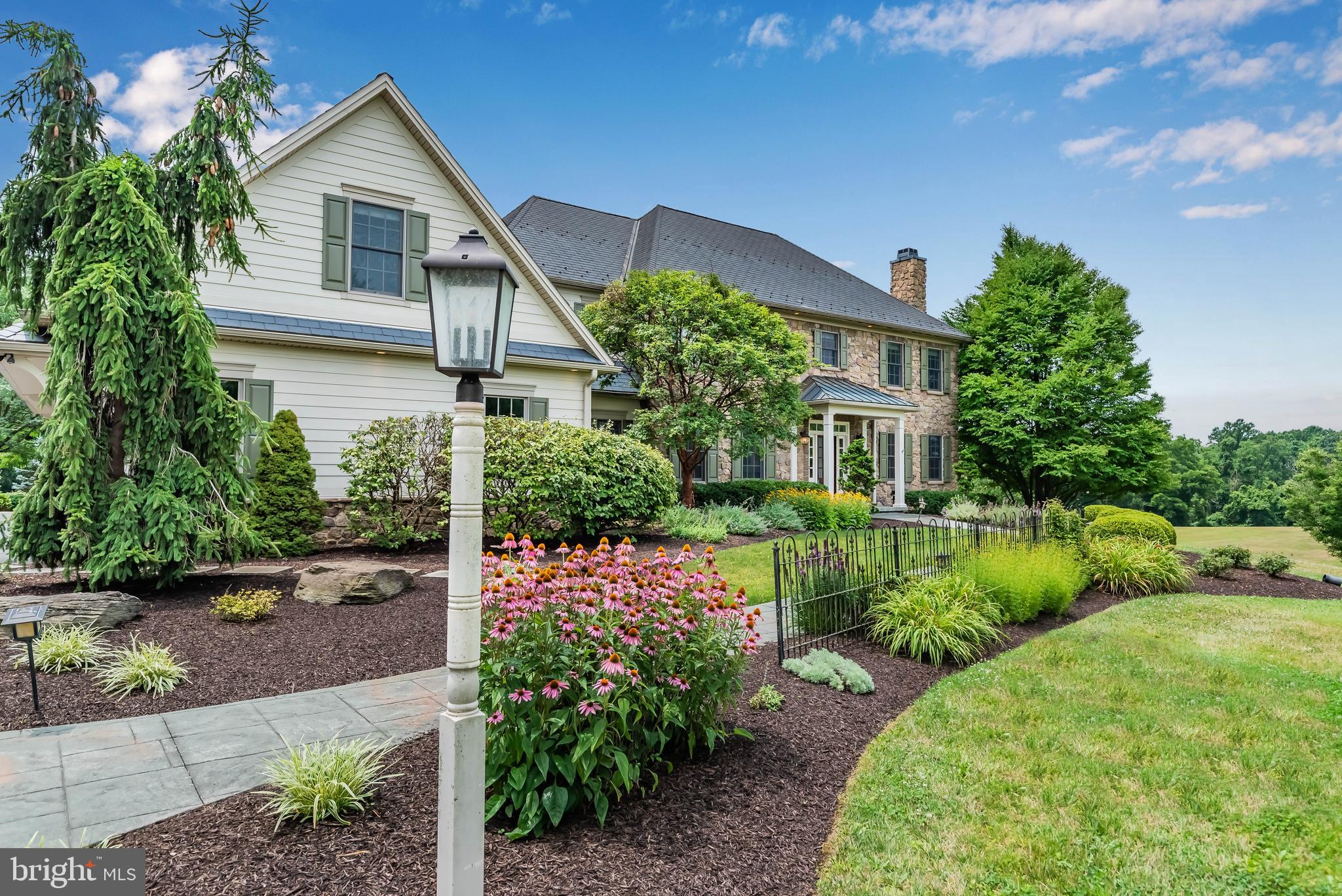 SOUTHRIDGE - Residential