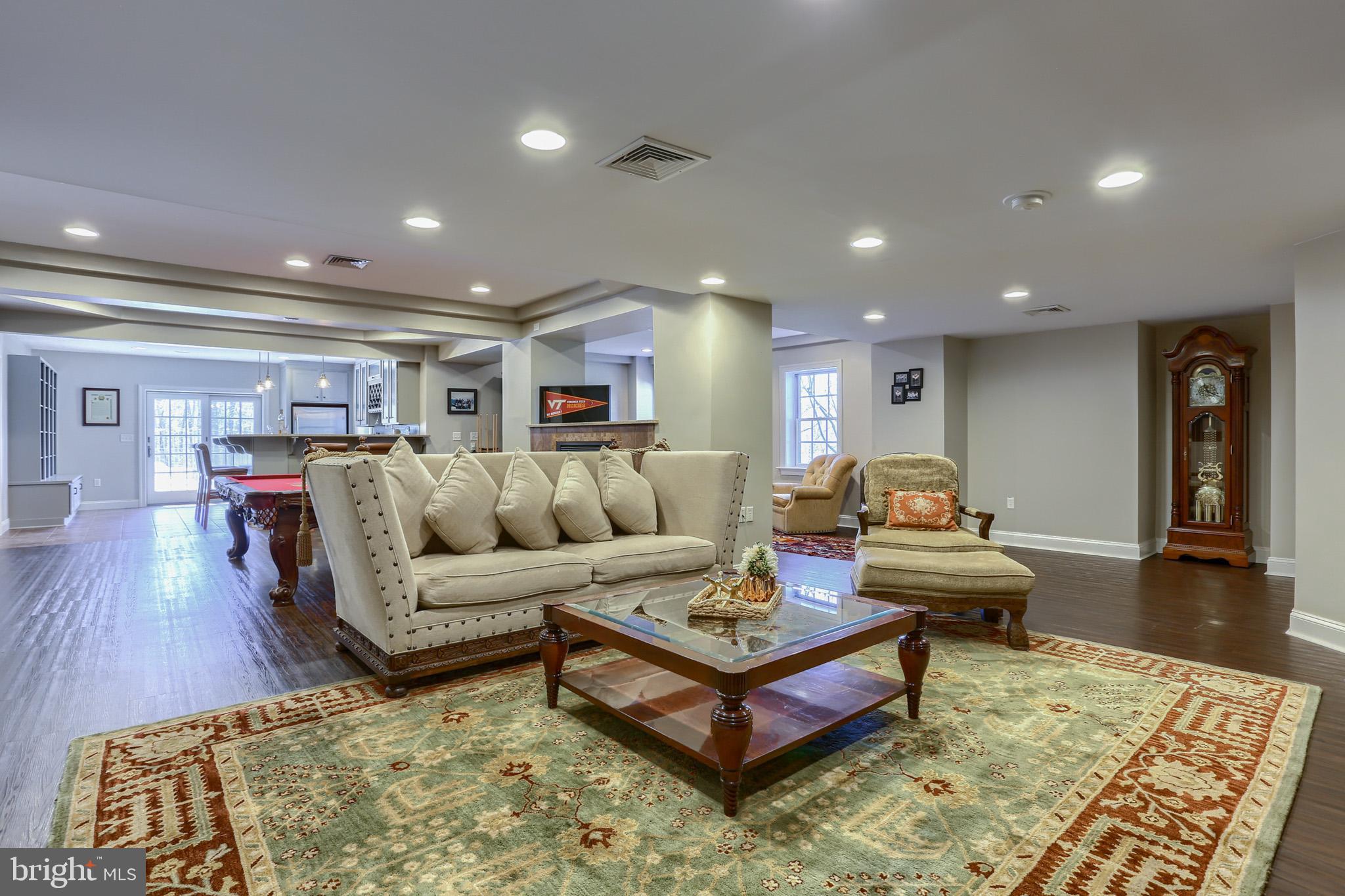 SOUTHRIDGE - Residential