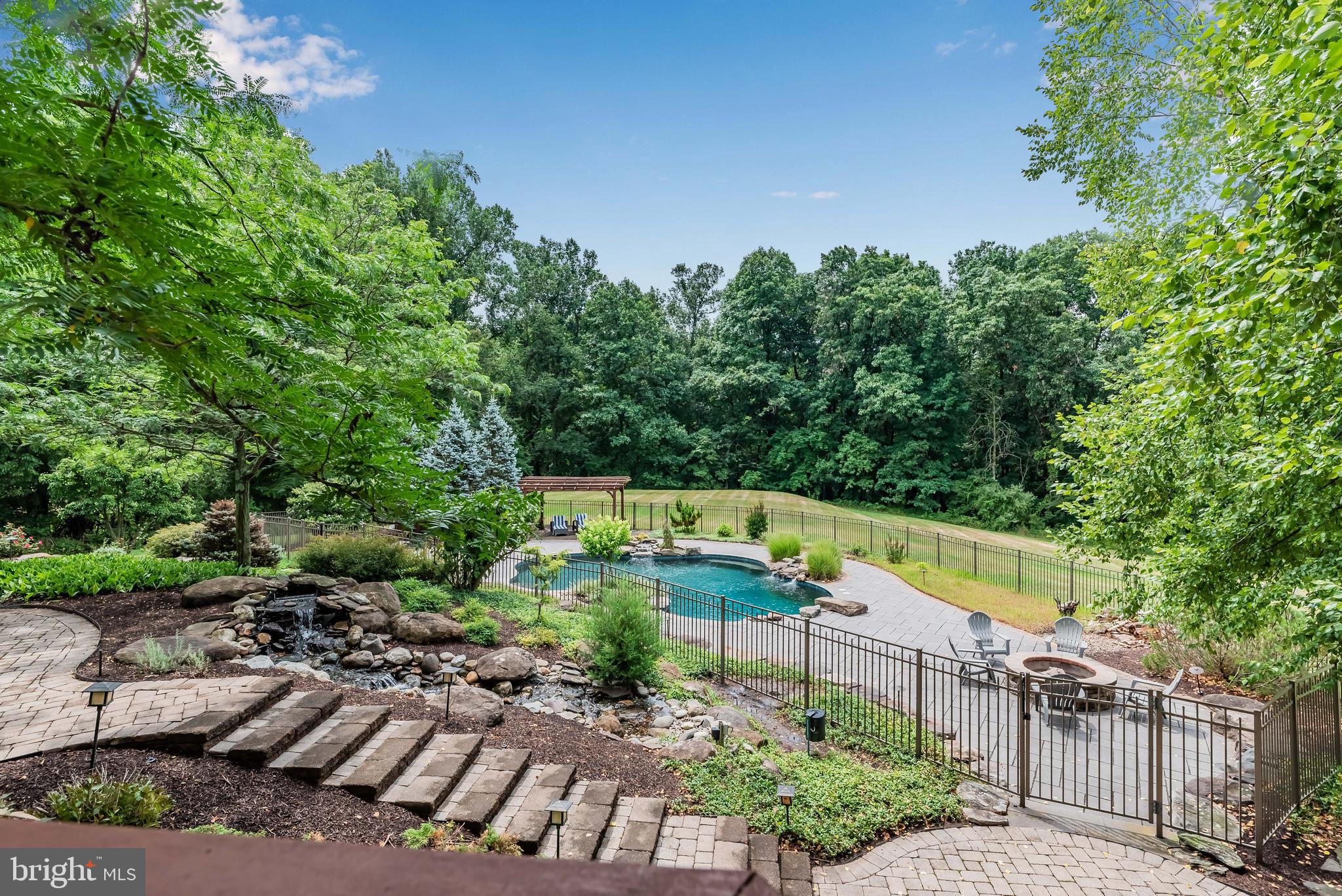 SOUTHRIDGE - Residential