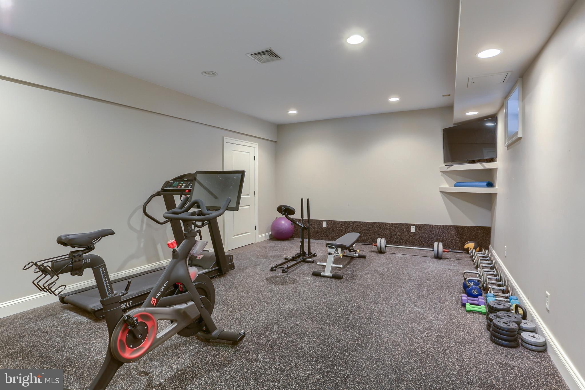 SOUTHRIDGE - Residential