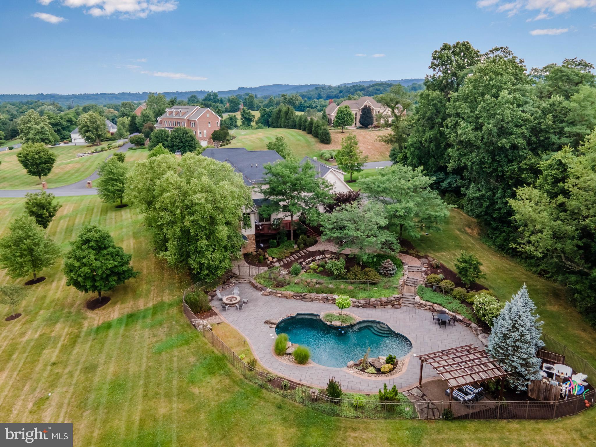 SOUTHRIDGE - Residential