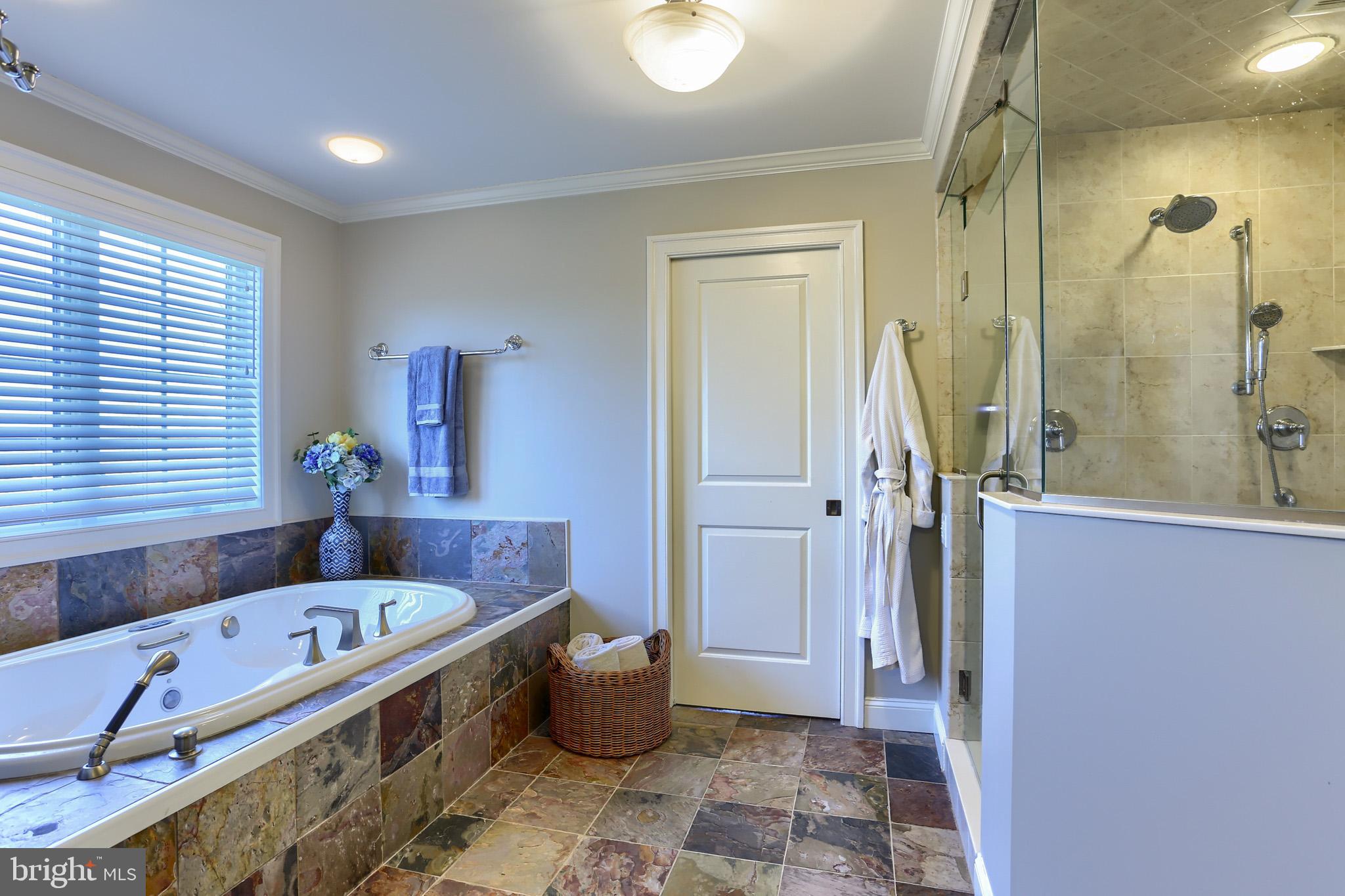 SOUTHRIDGE - Residential