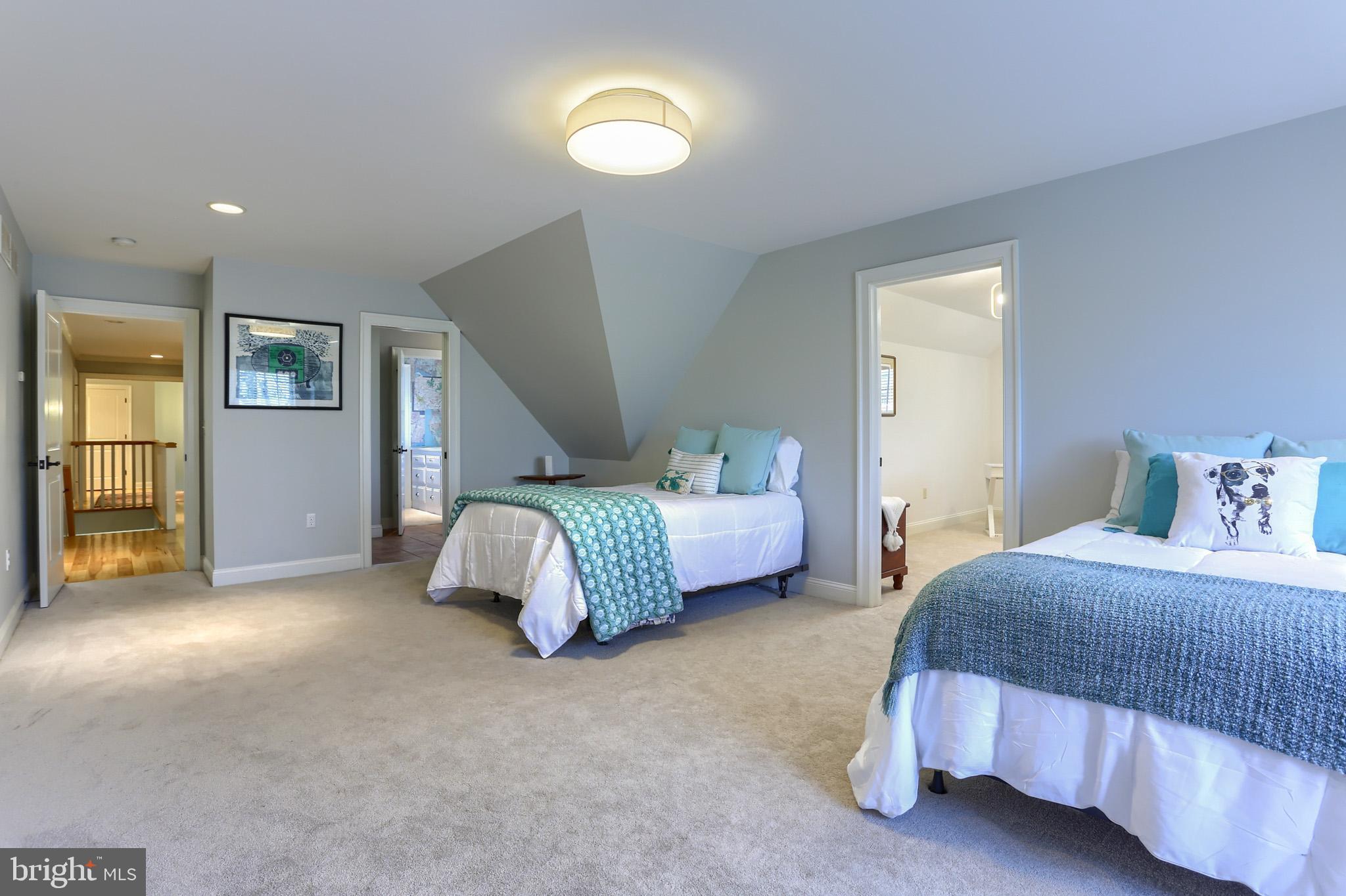 SOUTHRIDGE - Residential