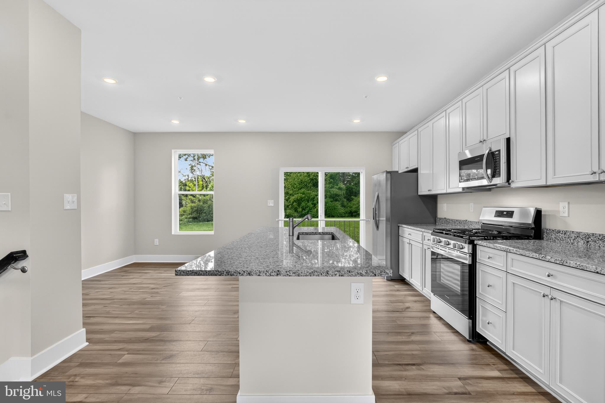 327 HACKLEY DRIVE