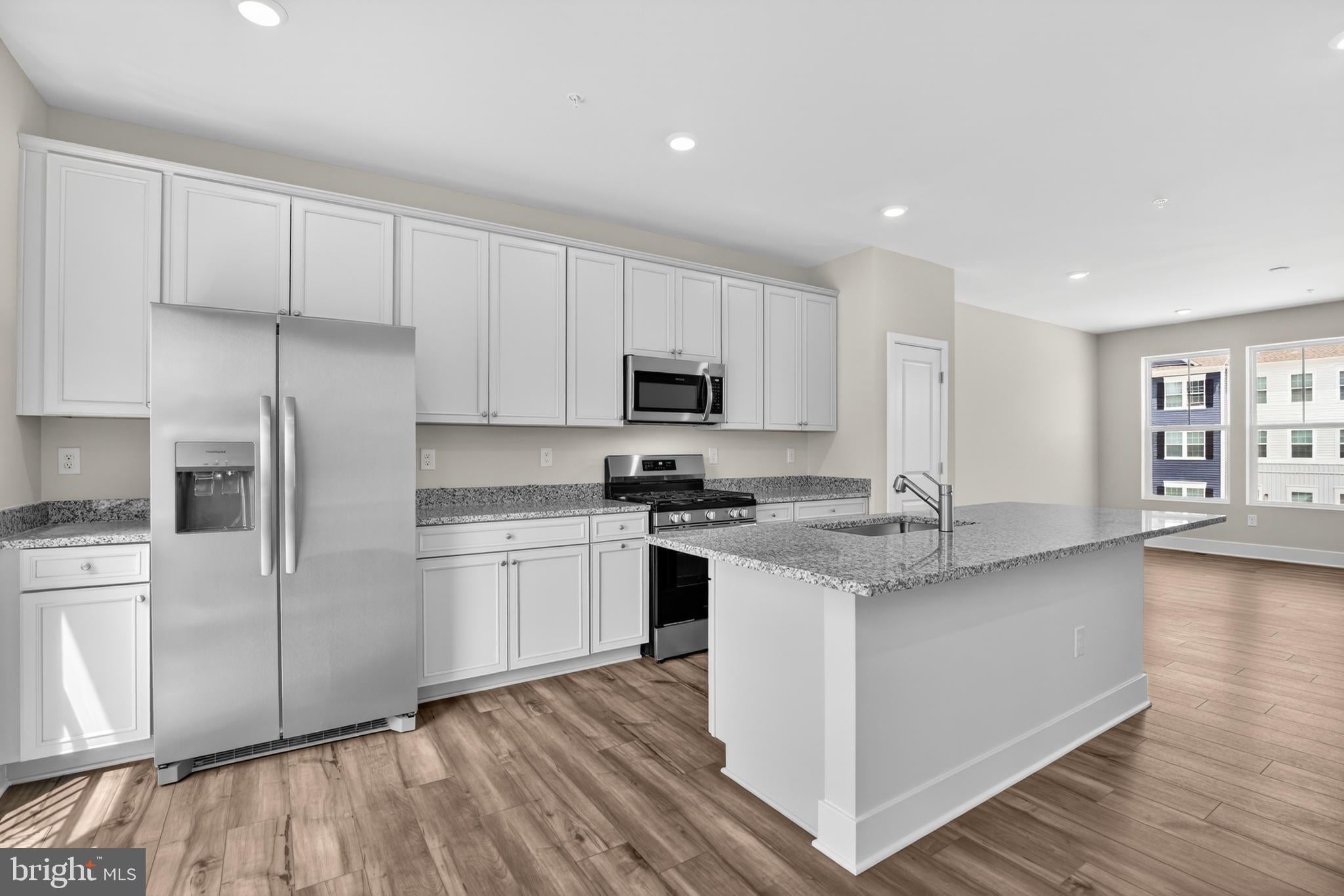 327 HACKLEY DRIVE