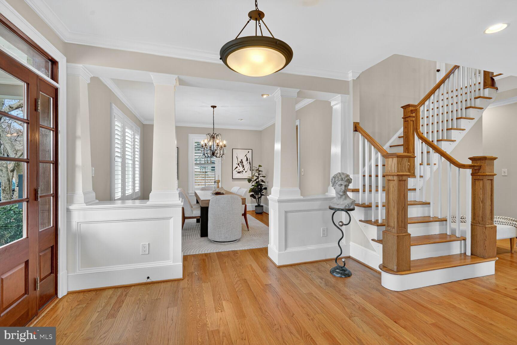 10105 CRESTWOOD ROAD