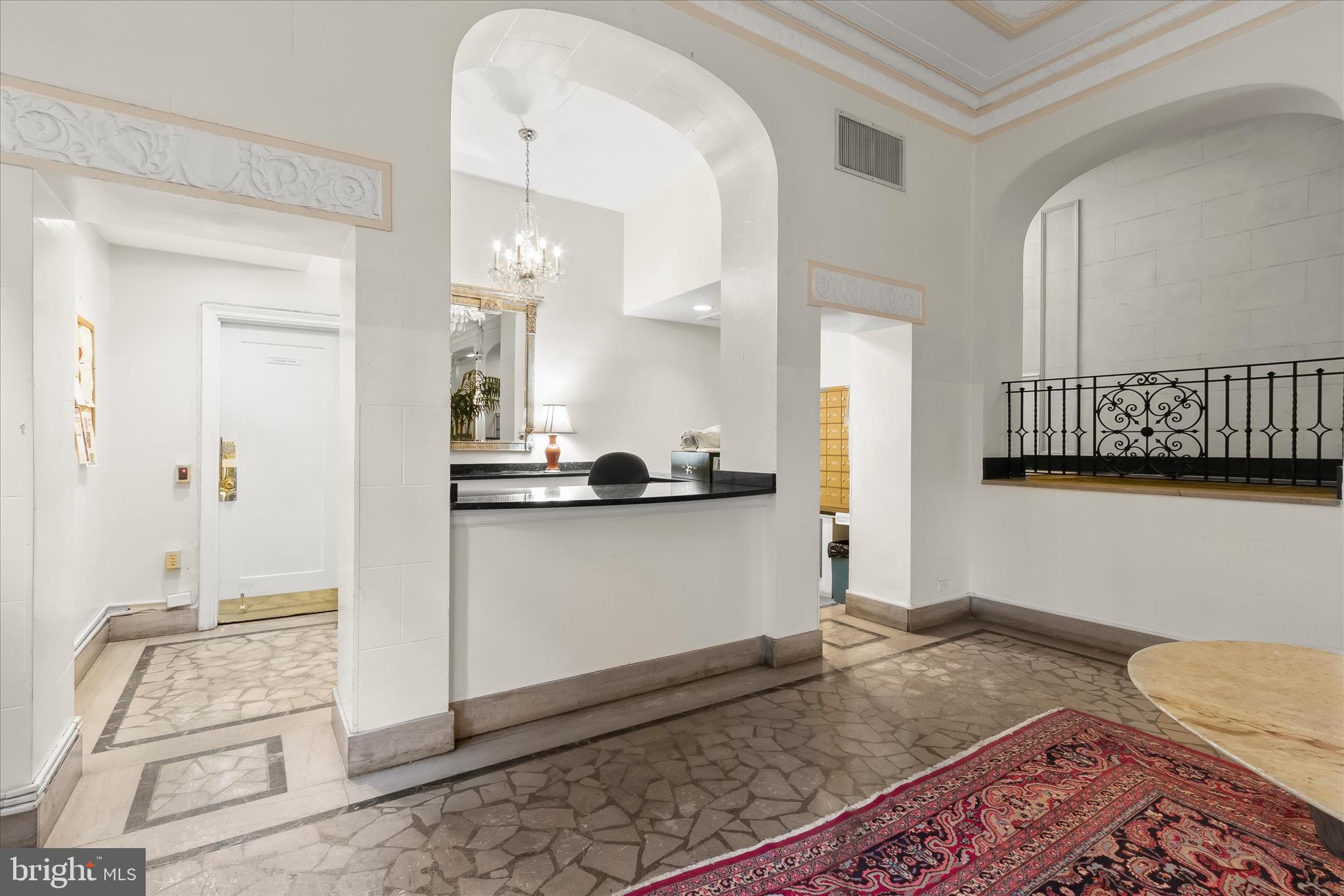 3901 CONNECTICUT AVENUE NW 105