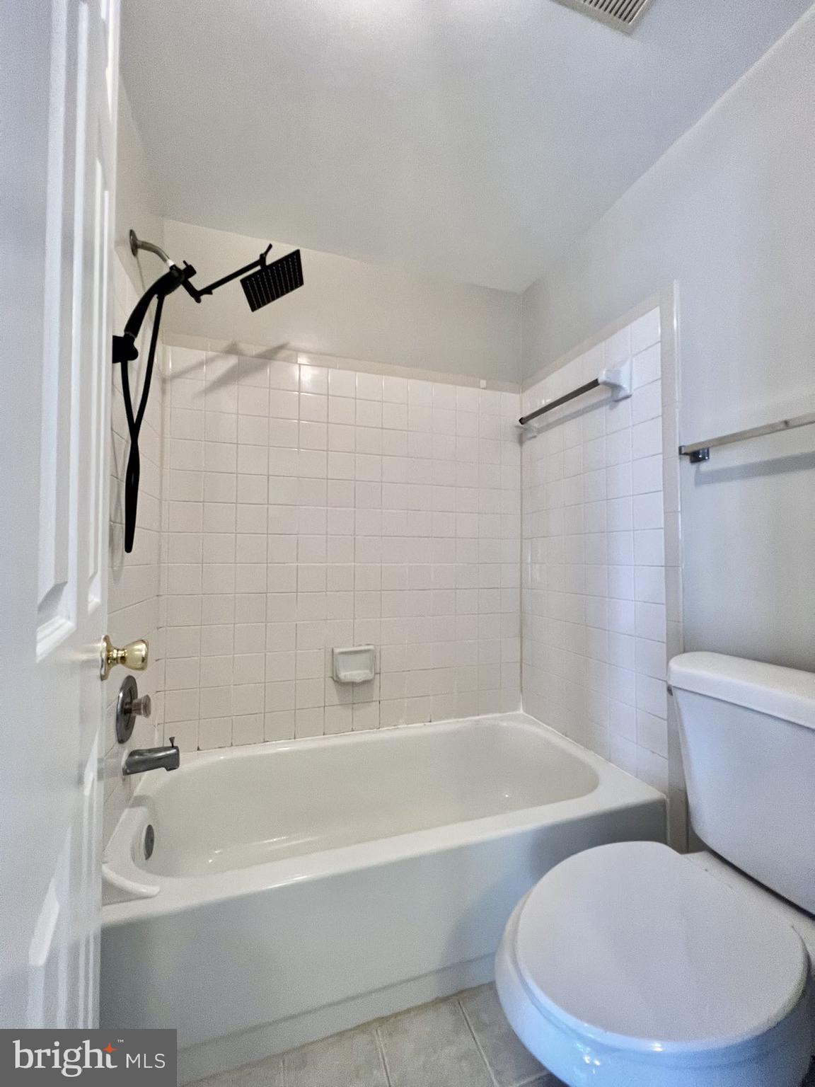 SOUTHLAKE AT MONTCLAIR - Residential Lease