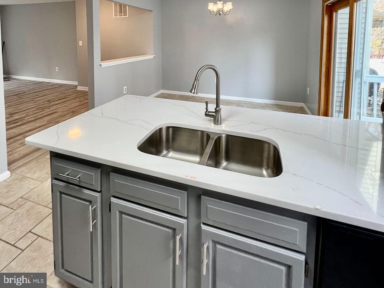 SOUTHLAKE AT MONTCLAIR - Residential Lease