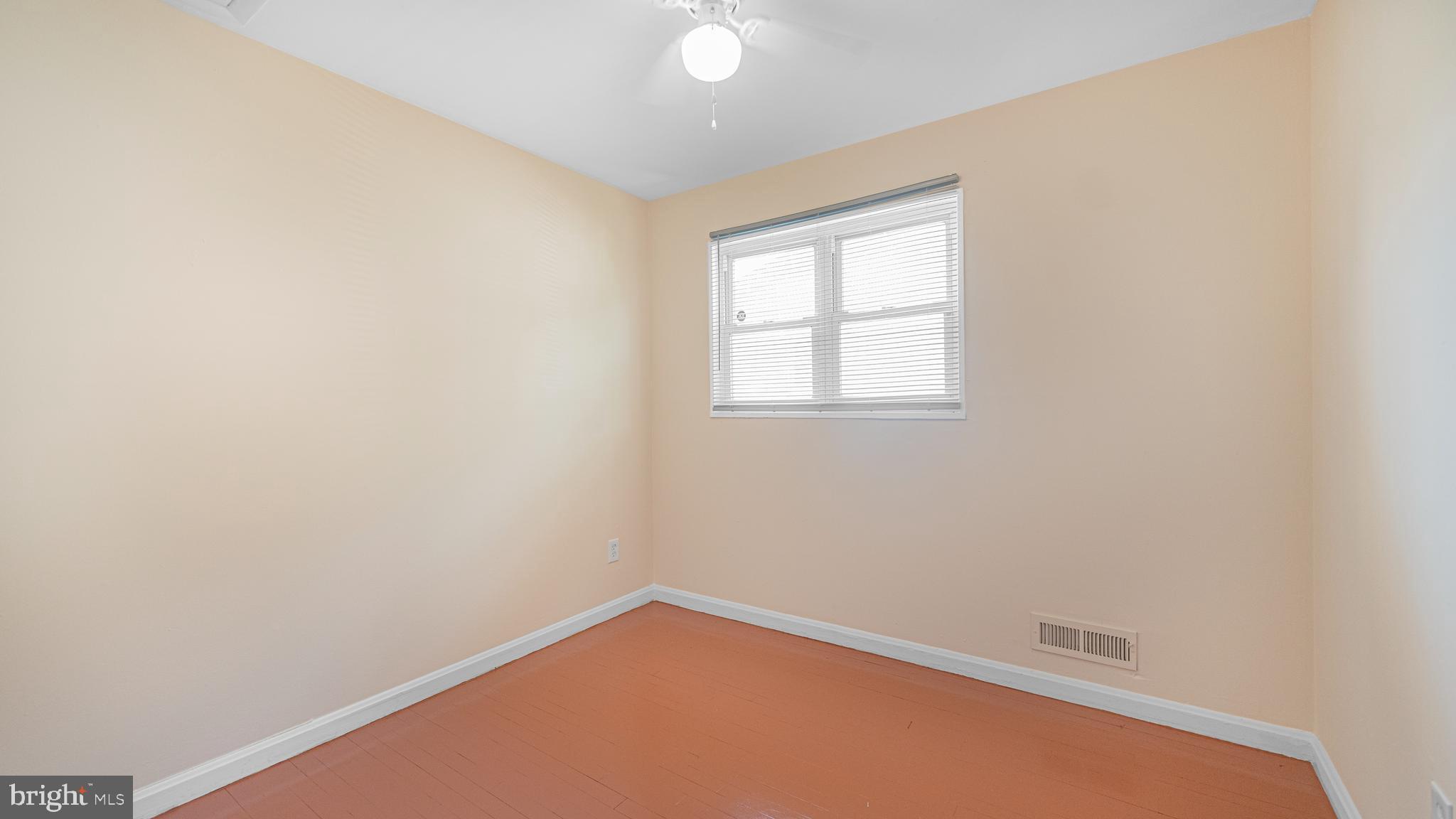 TEMPLE HILLS - Residential