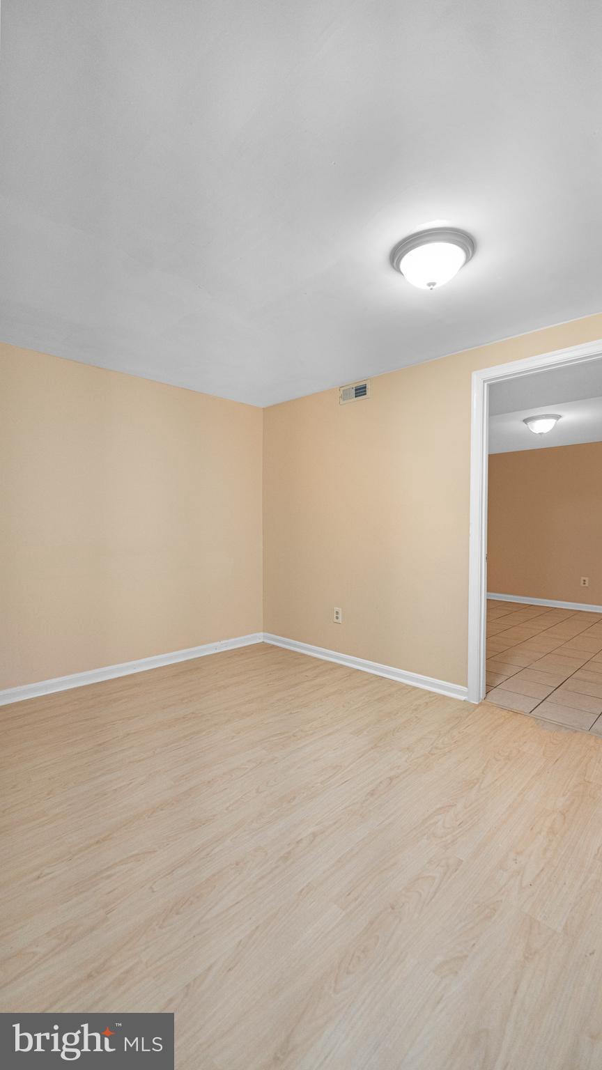 TEMPLE HILLS - Residential