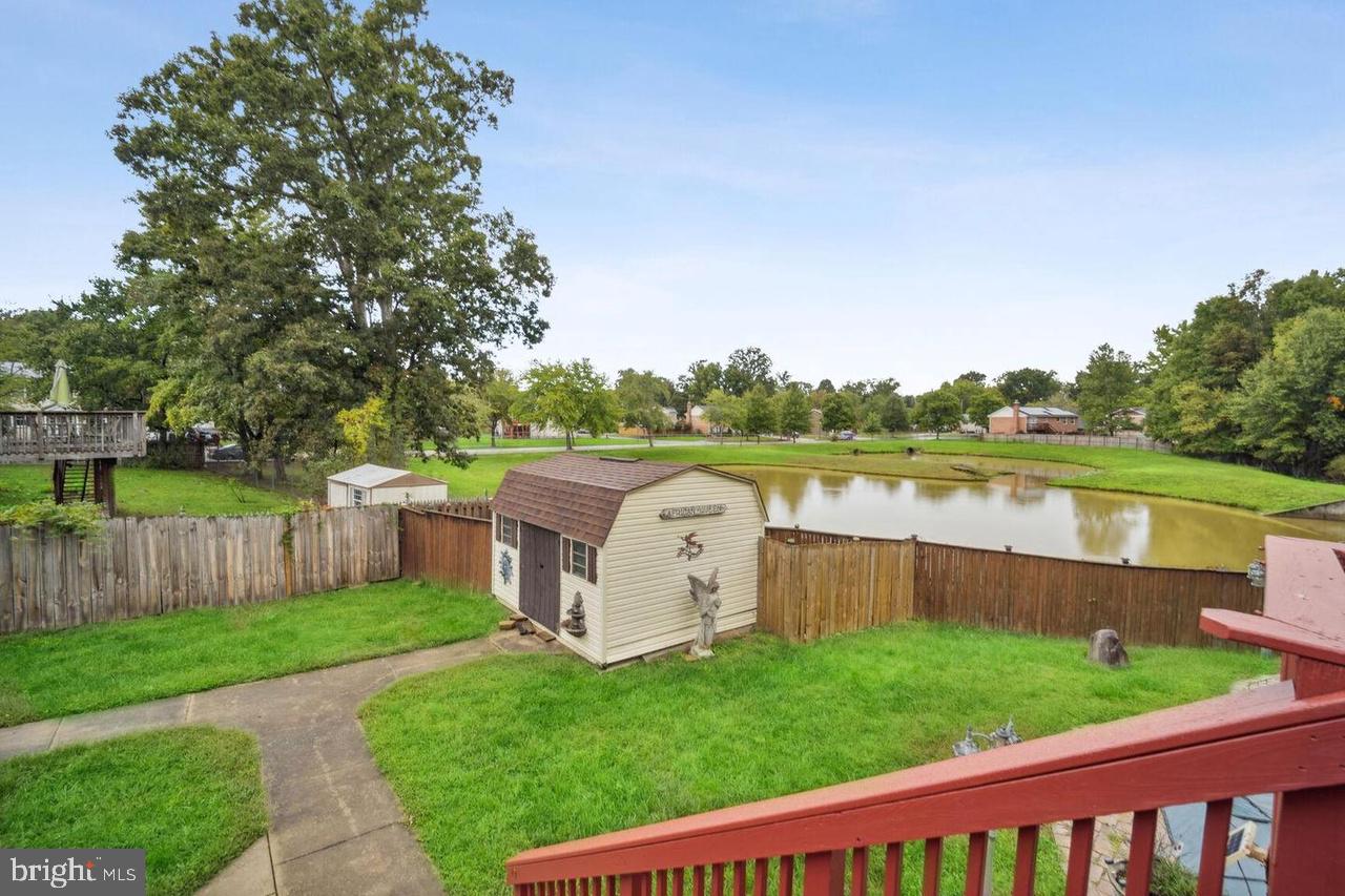 TANTALLON SQUARE - Residential Lease