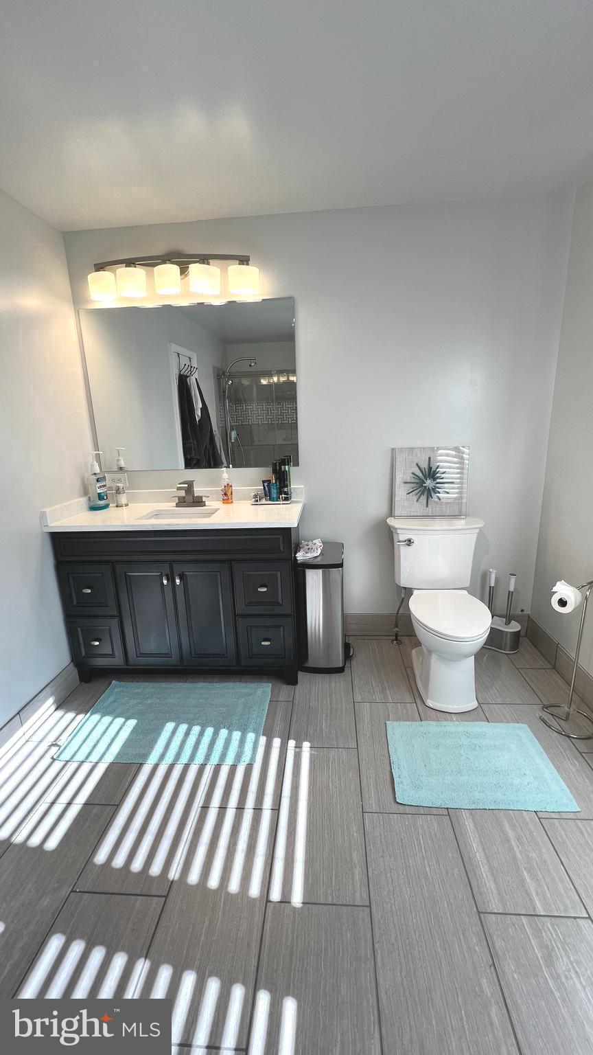 TANTALLON SQUARE - Residential Lease