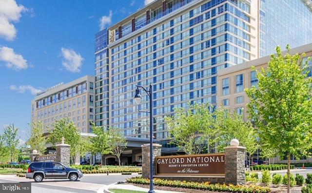 TANTALLON SQUARE - Residential Lease