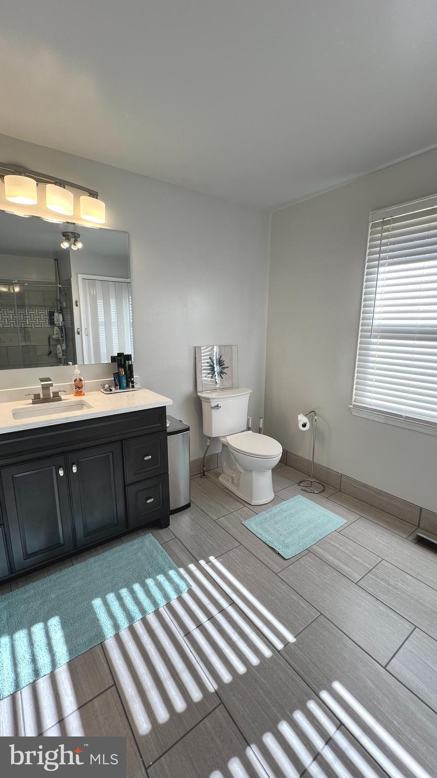 TANTALLON SQUARE - Residential Lease