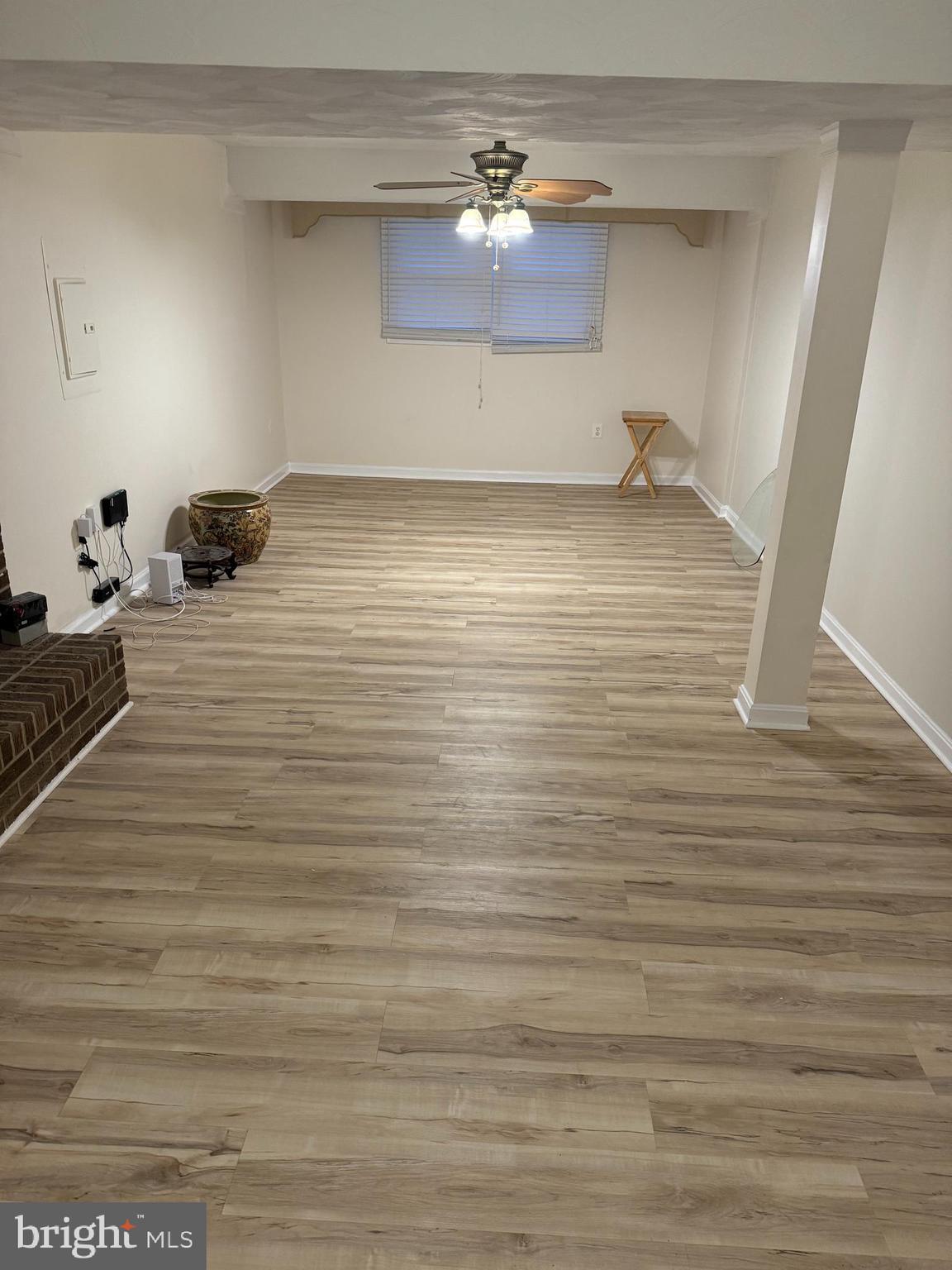 TANTALLON SQUARE - Residential Lease