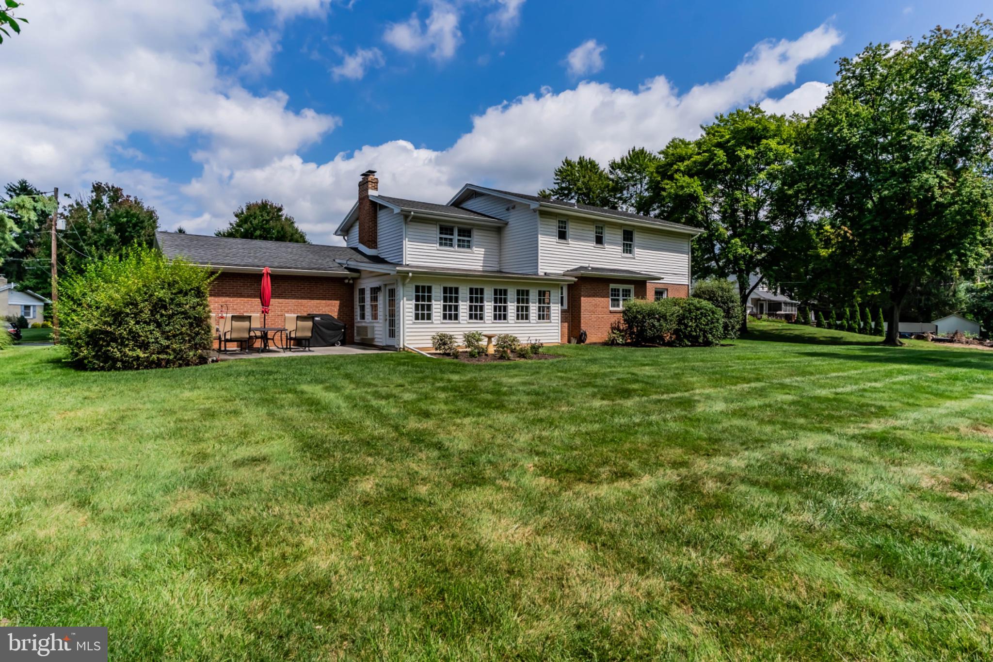 900 DREXEL HILLS BOULEVARD