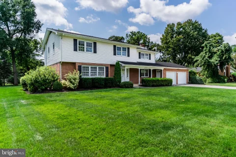 900 Drexel Hills Boulevard, New Cumberland, PA 17070 - #: PACB2058054
