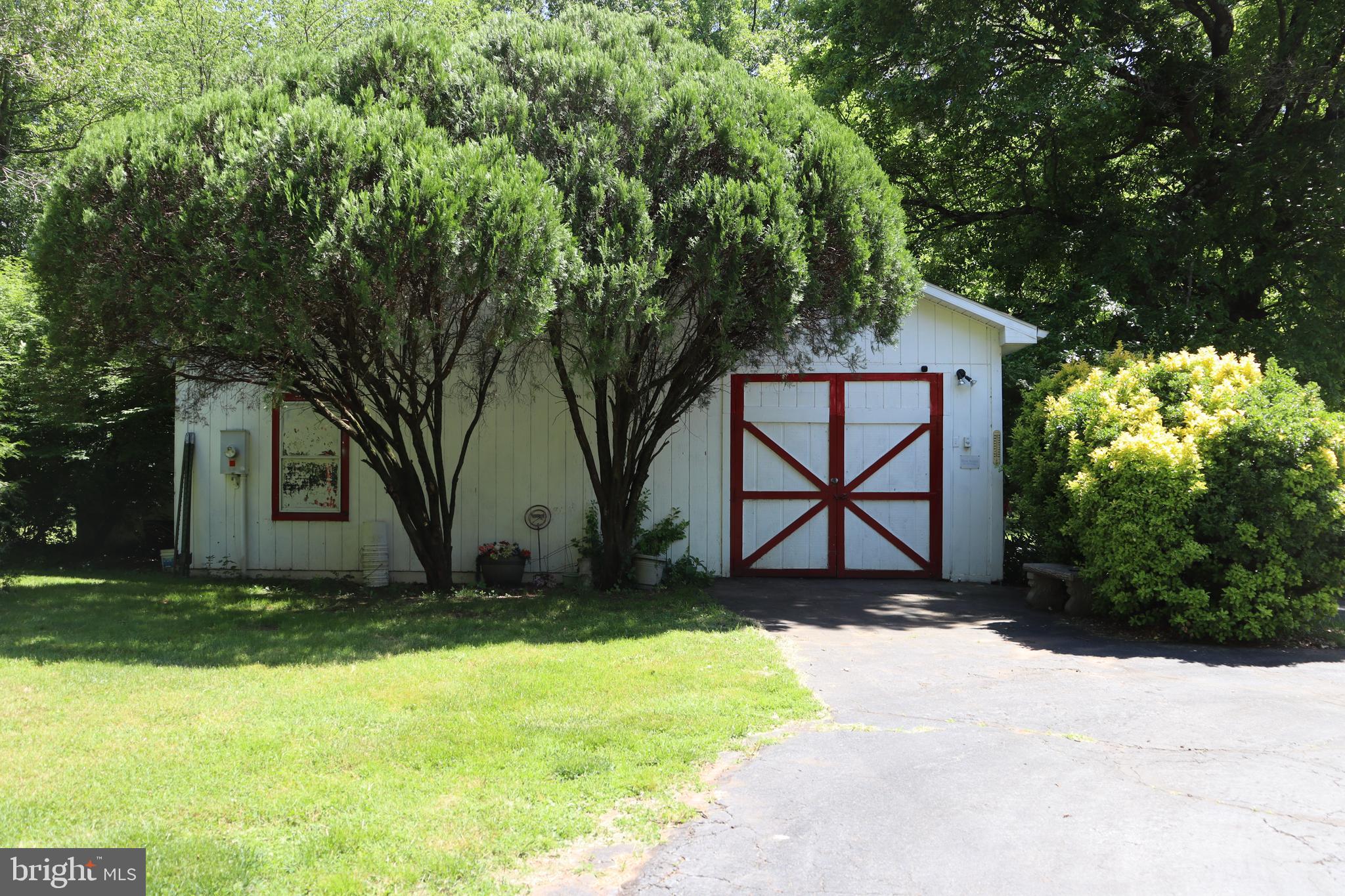 6311 LIBERTY RD