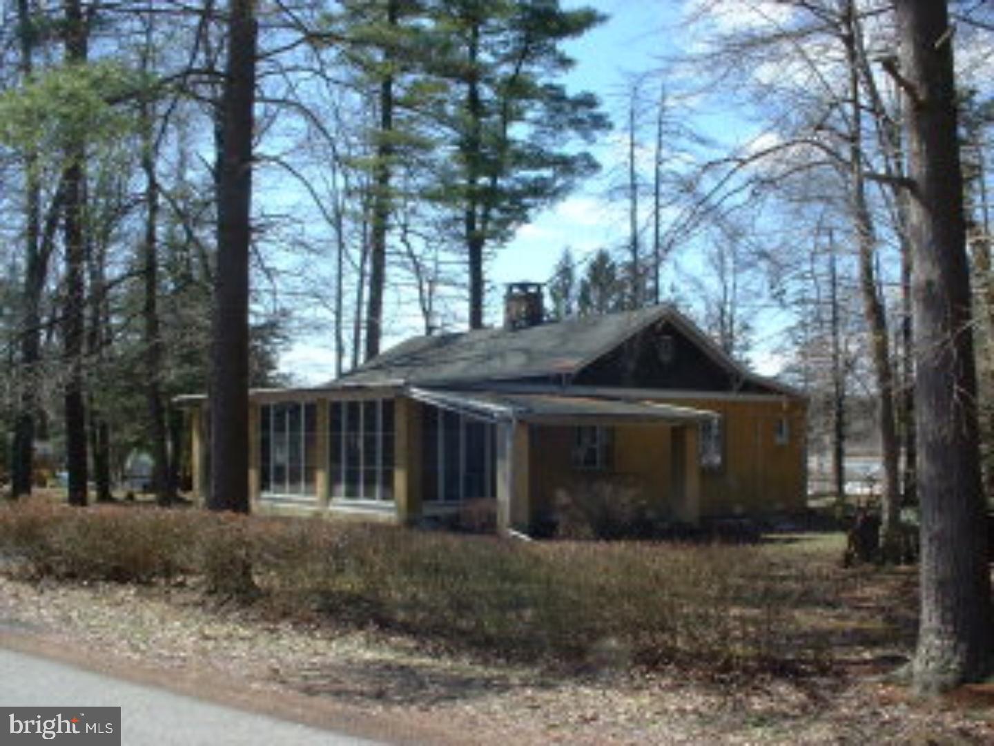DEER LAKE - Residential