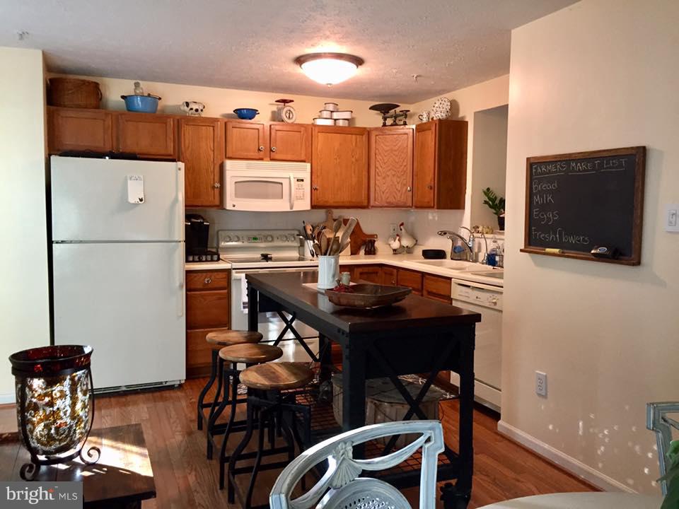 NEW HAVEN WOODS - Residential