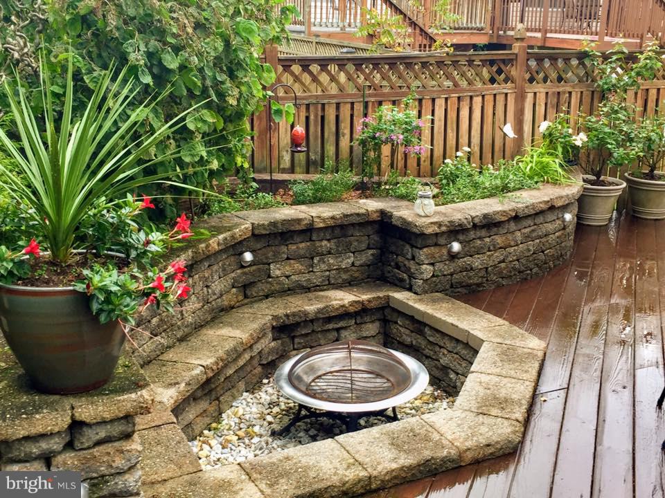 NEW HAVEN WOODS - Residential