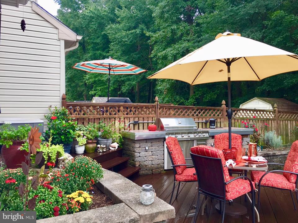 NEW HAVEN WOODS - Residential