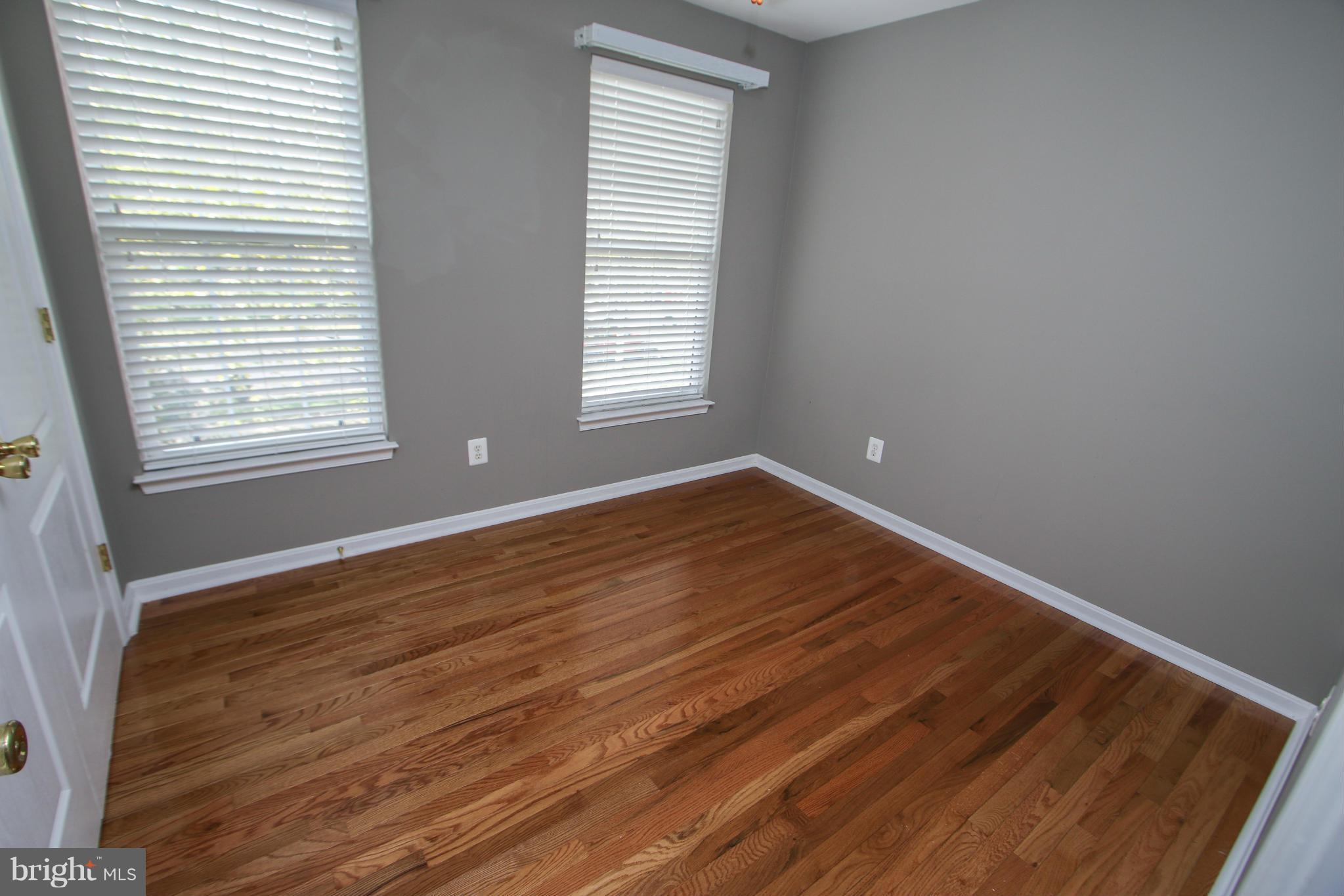 SOUTH RIDING - Residential