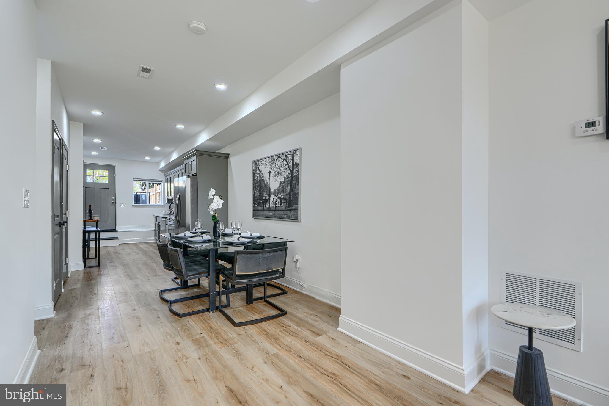 BROADWAY EAST - Residential